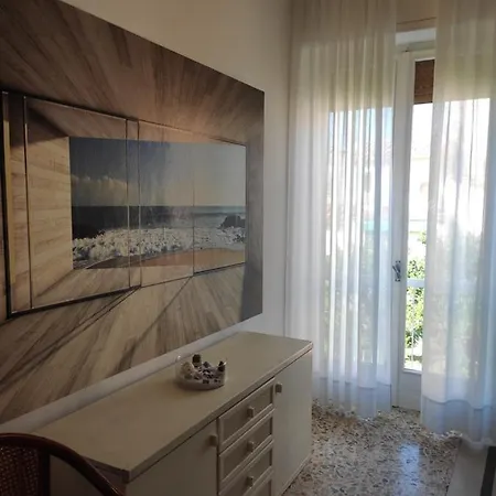 فندق Imperia مارتْشانا مارينا